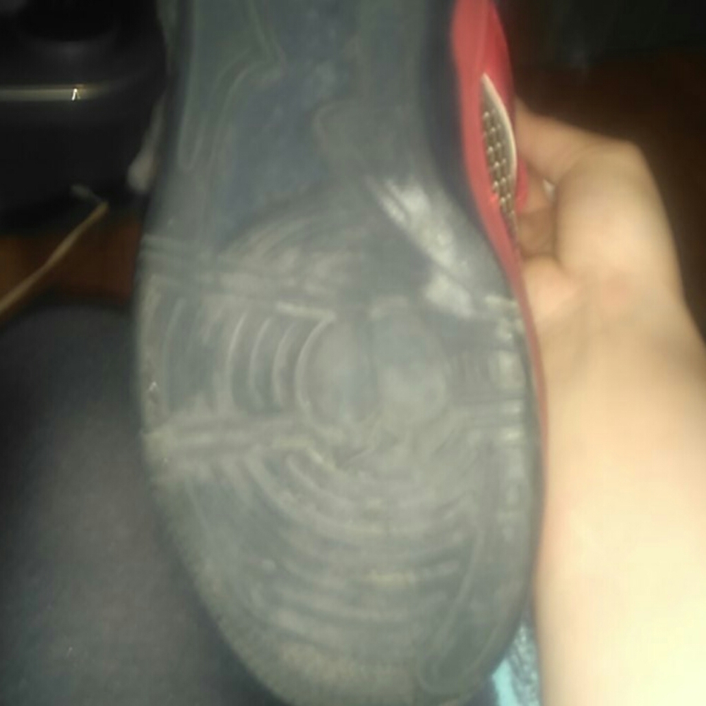 Apple bottom shoes - Picture 3 of 3